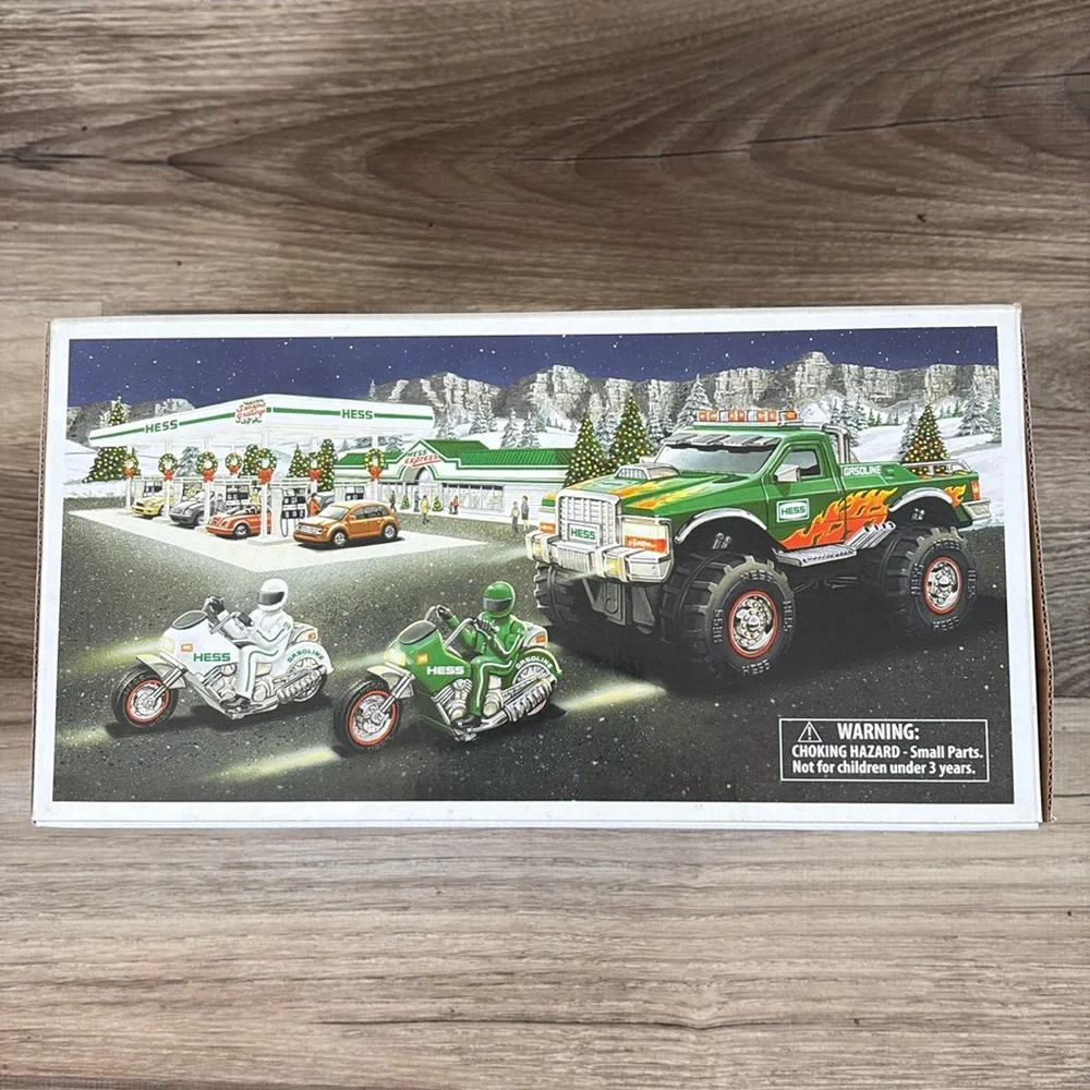 Hess Toy Monster Truck With Motorcycles MonsterTruck 2007 Gas Station 🆕